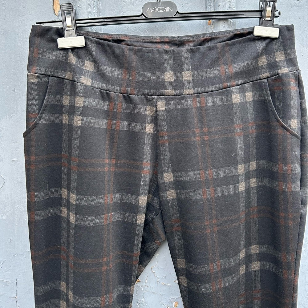 Dotty Plaid Check Pants, size Large