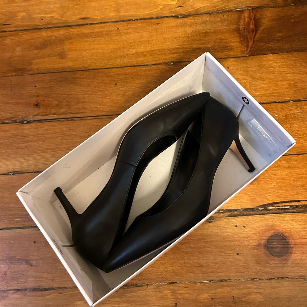 Via Spiga black pointed heels, size 10