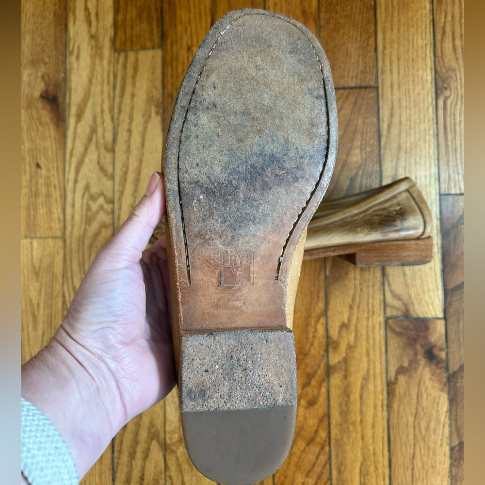 Frye Vintage Loafers, size 9