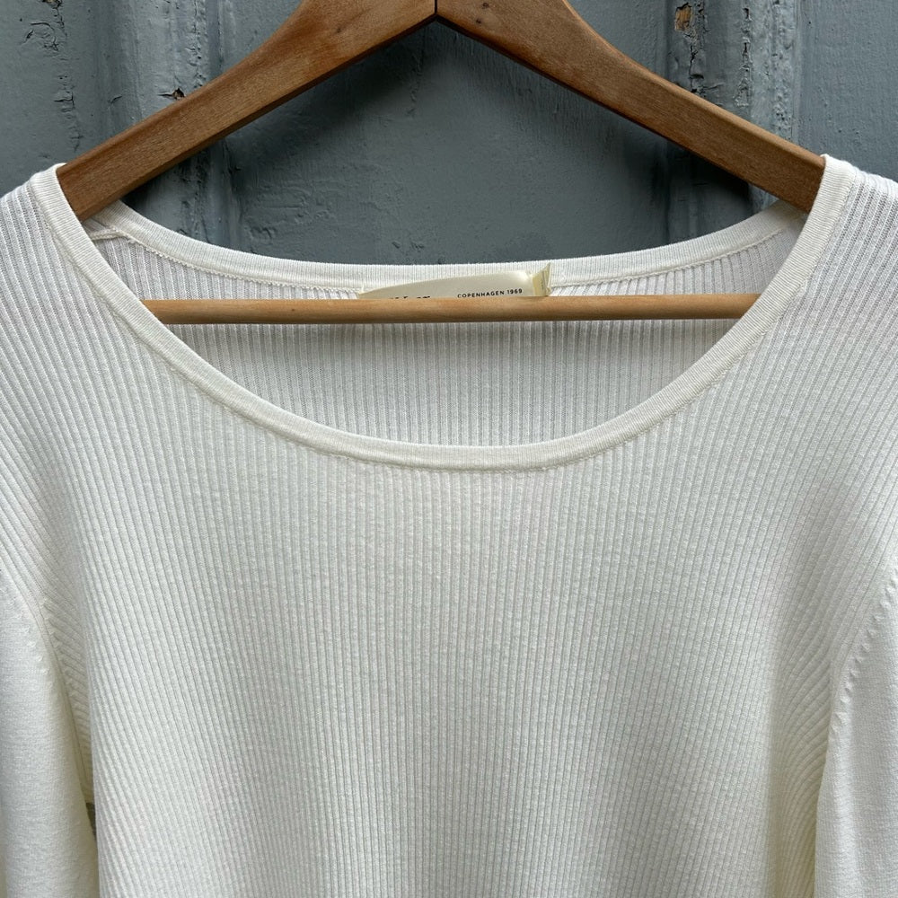 Inwear ribbed cream puff long sleeve, size XL