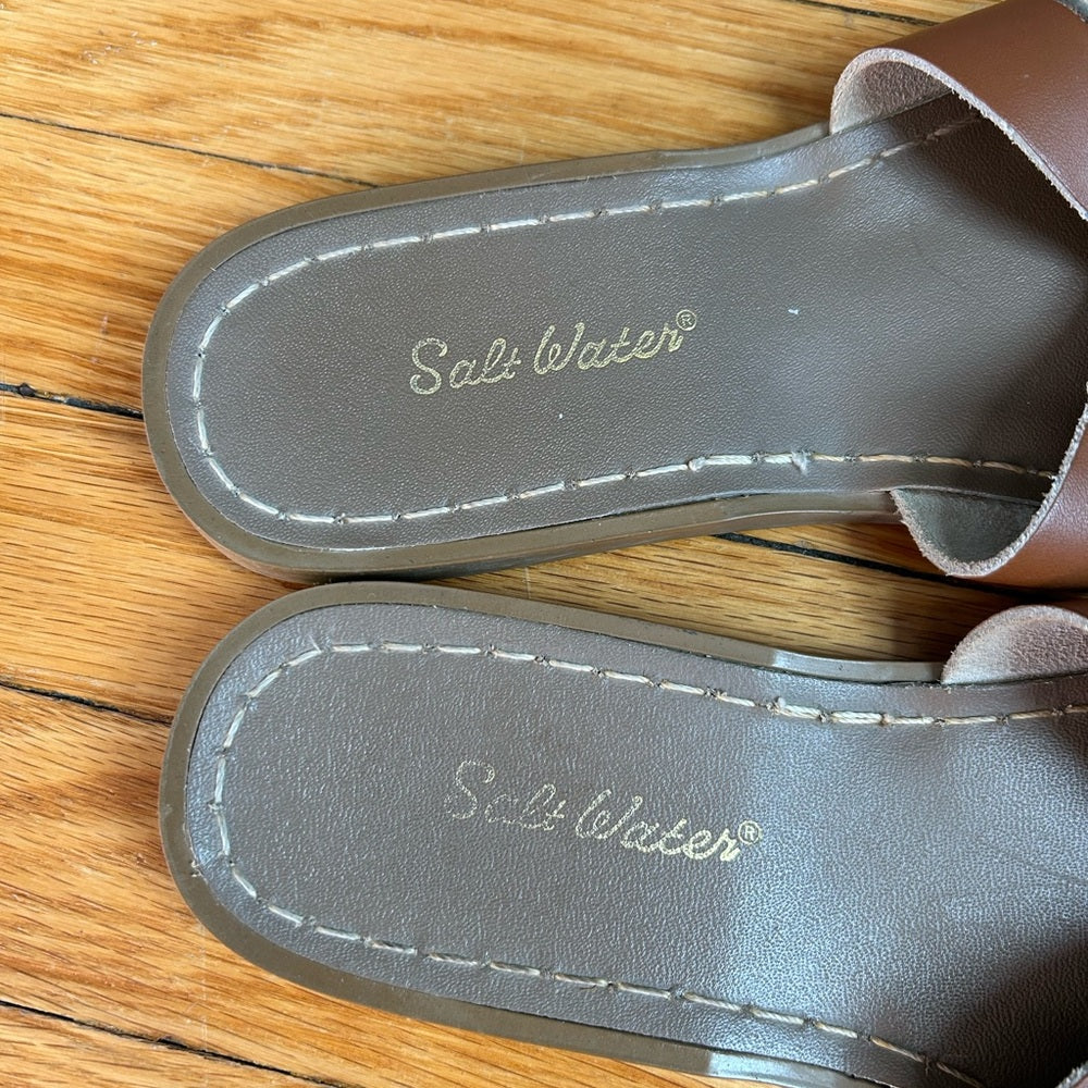 Saltwater Tan Classic Slides, size UK 7 (US 9)
