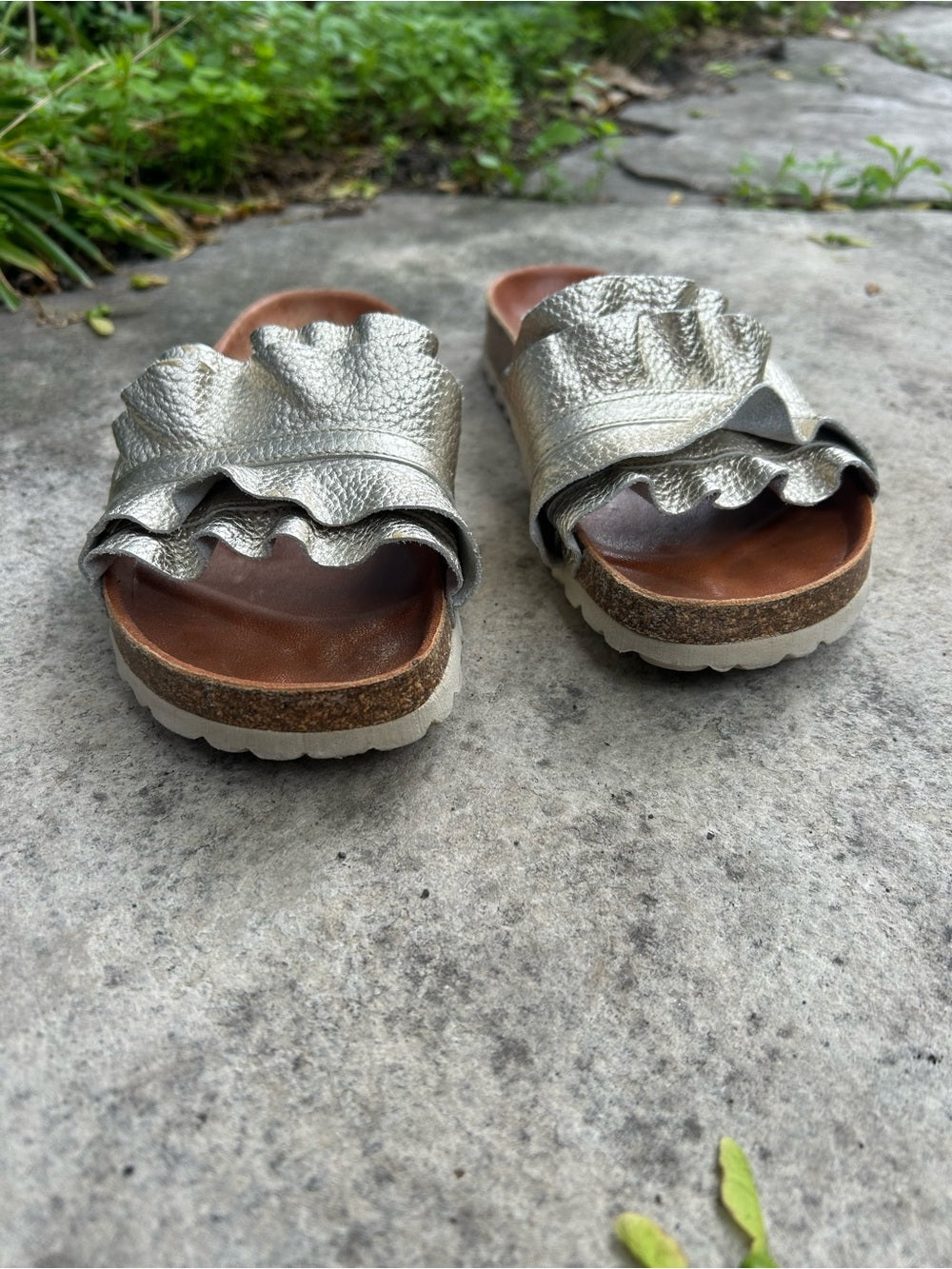 Verbenas Rocio Nucleo Gold Volante Slides Sandal, size 39