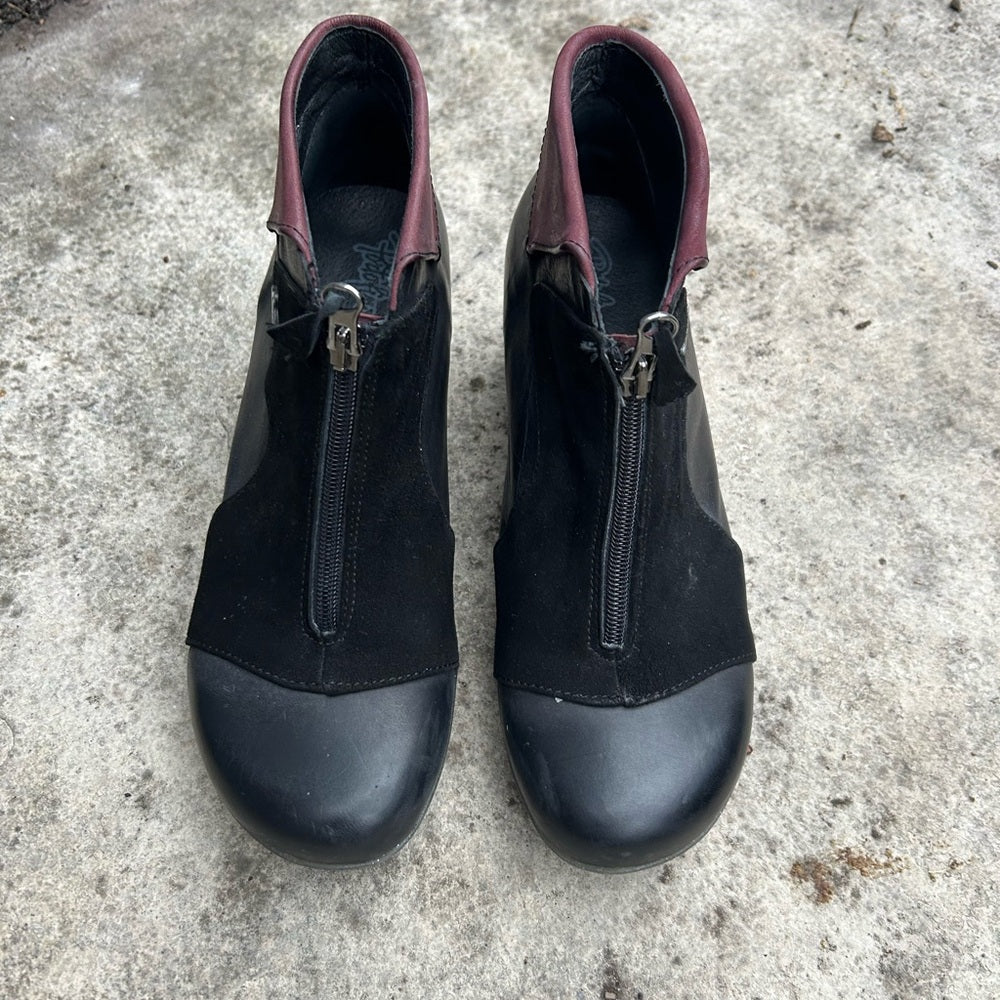 Portofino zip front ankle boots, size 41