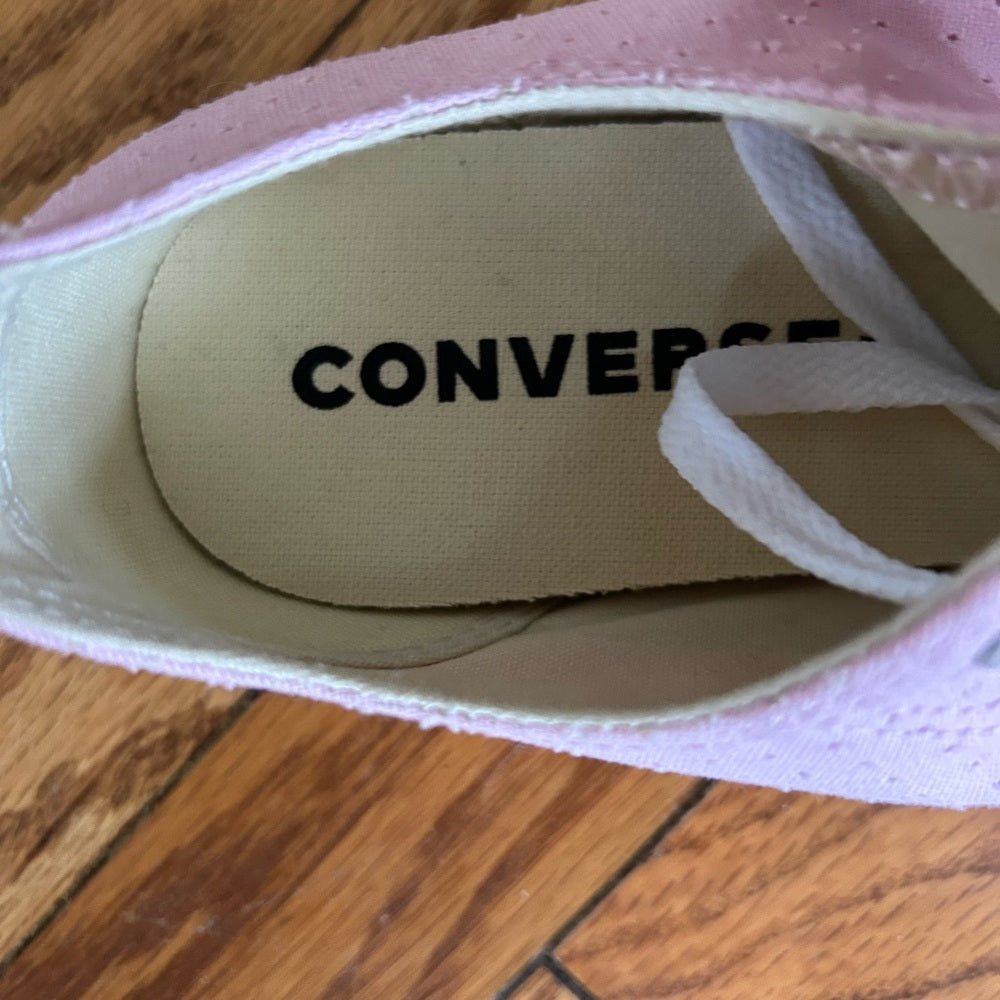 Converse Chuck Taylor All Star Pink Ox, BNIB, size 7.5