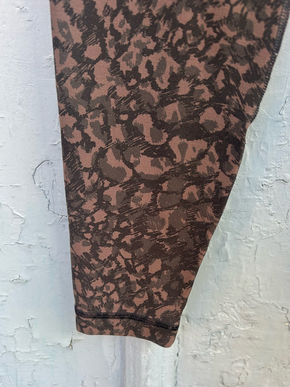 Lululemon Align Pant 28" Wild Thing Camo Brown Earth Multi, size 6