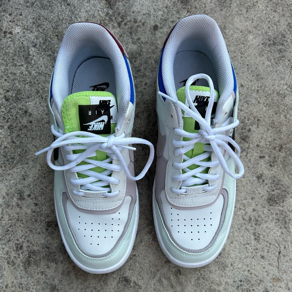 Nike Air Force 1 Shadow SE ‘Pixel Swoosh - Barely Green’, size 8.5