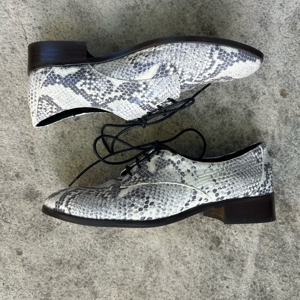 L’Intervalle snakeskin (leather) oxfords, size 40