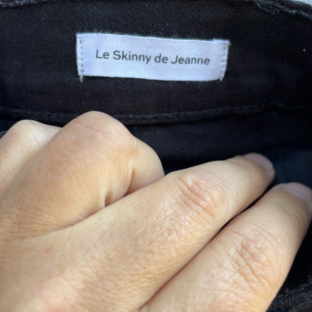 FRAME Le Skinny De Jeanne Step Hem Jeans size 26