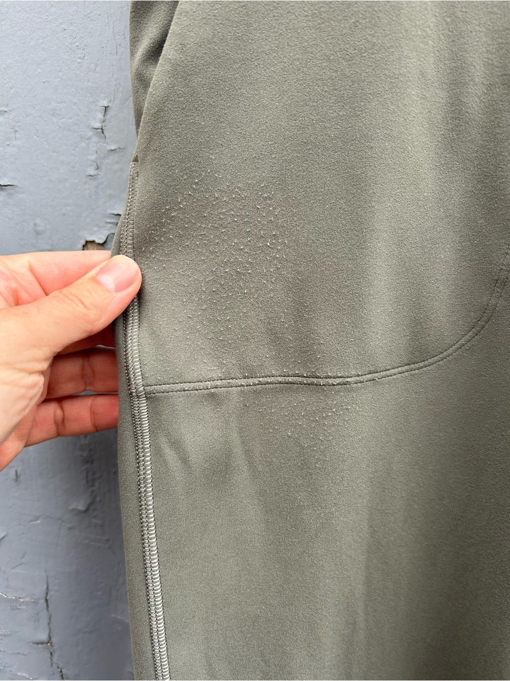 Lululemon Align Wide Leg Super-High-Rise Crop *23”, size 6
