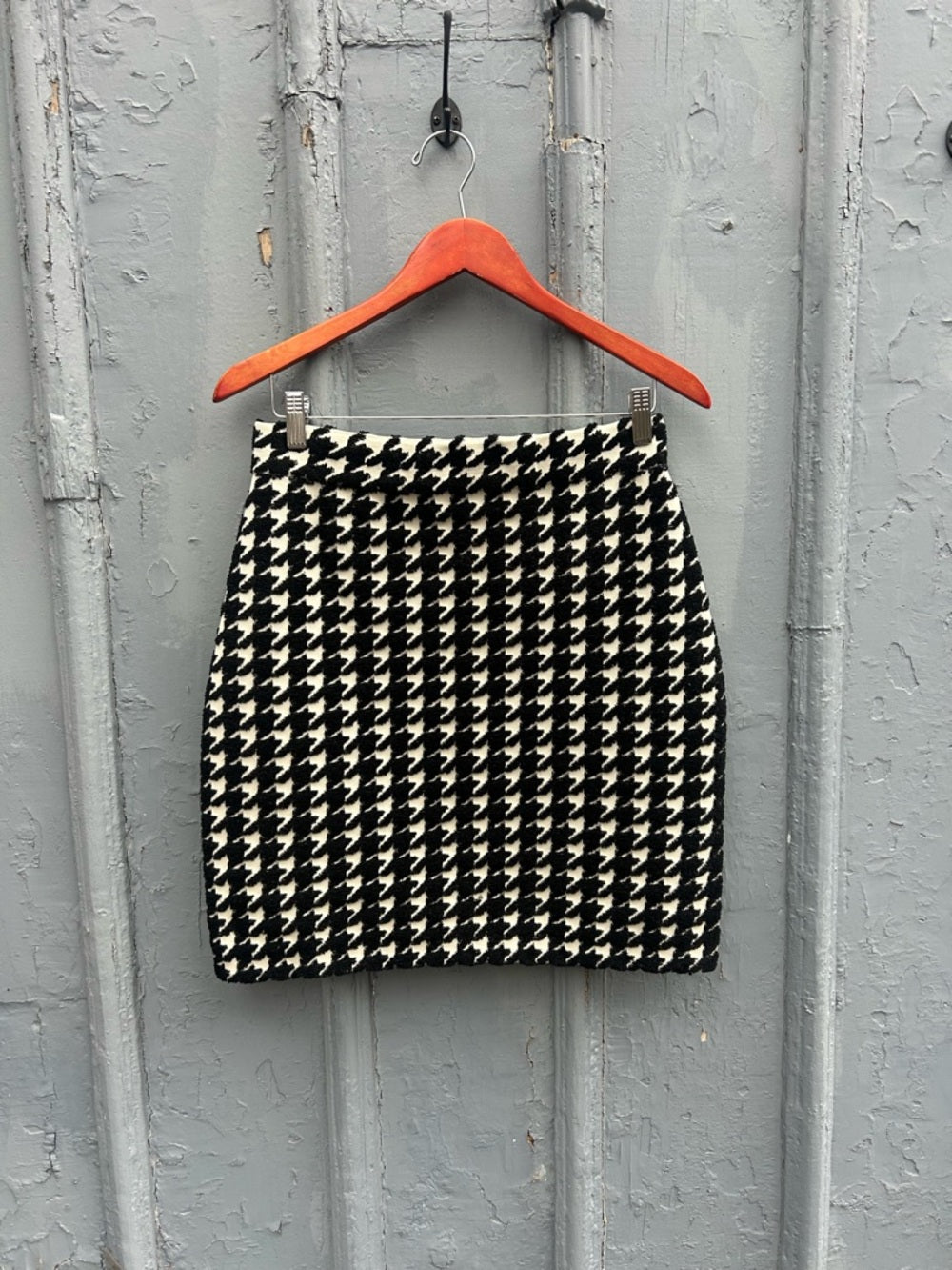Burberry Exaggerated Houndstooth skirt, size M