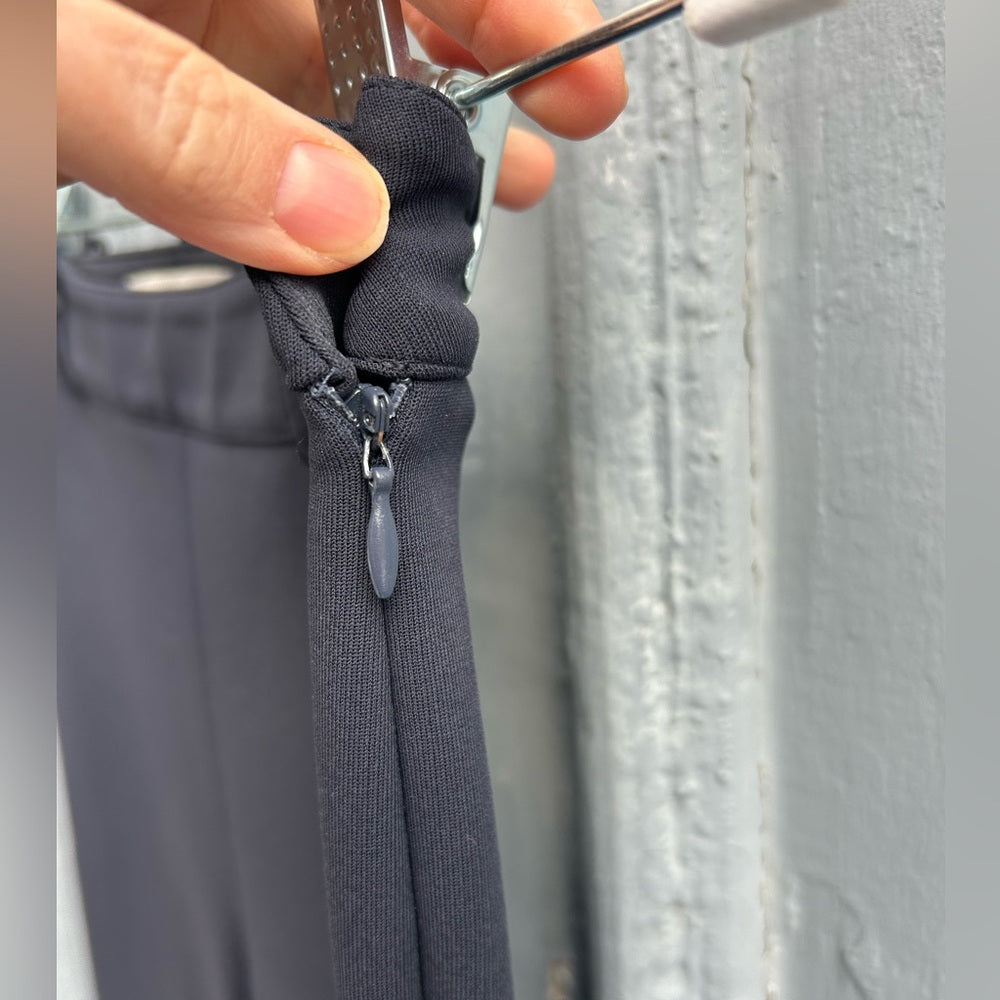 Valentino Slim Straight Navy pants, size 2