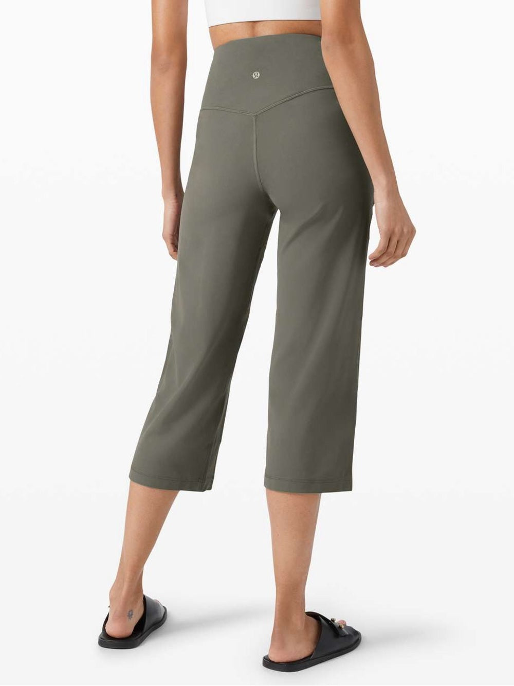 Lululemon Align Wide Leg Super-High-Rise Crop *23”, size 6