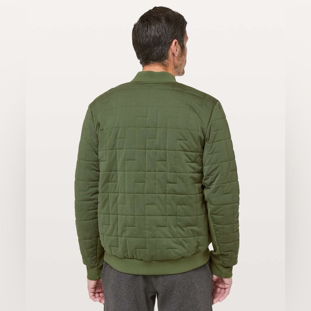 Lululemon Rival Side Bomber, size M