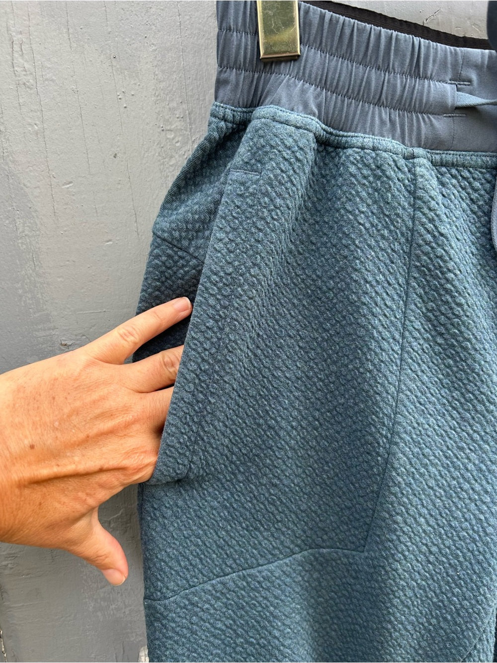 Lululemon At Ease Jogger 29", size xs