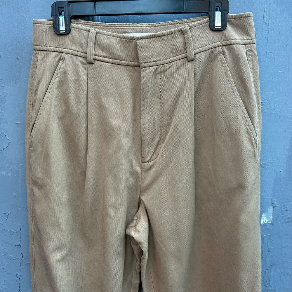 Everlane Way High Khaki Tapered chino, size 6