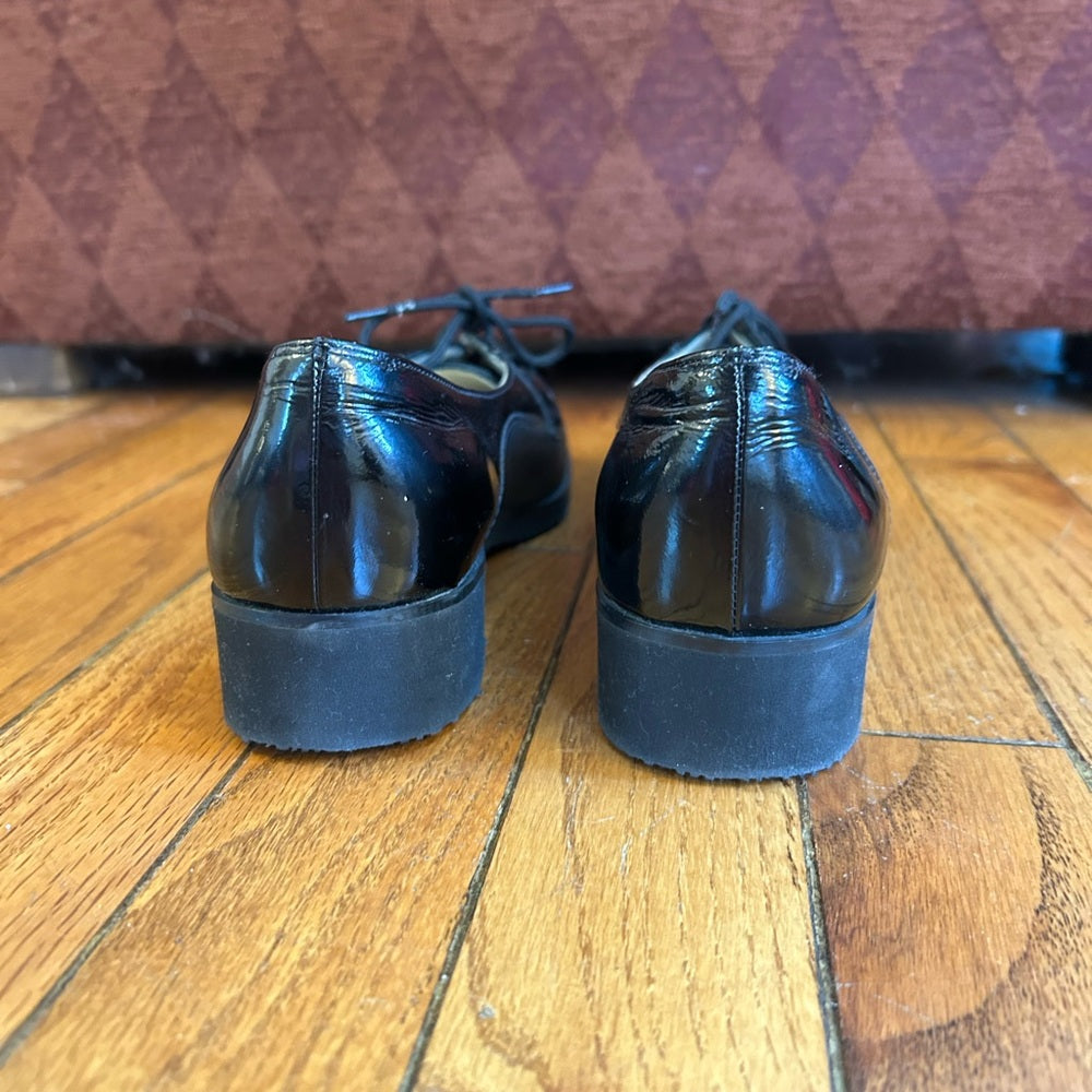 Salvatore Ferragamo lace up leather shoes, size 8.5