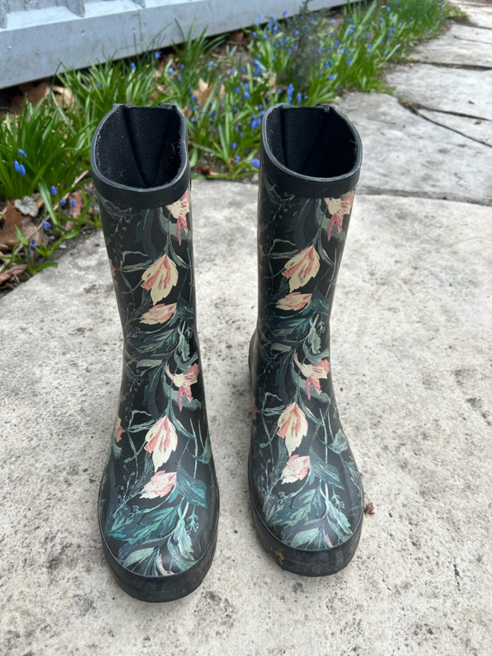 Target Floral Rain Boots, size 9