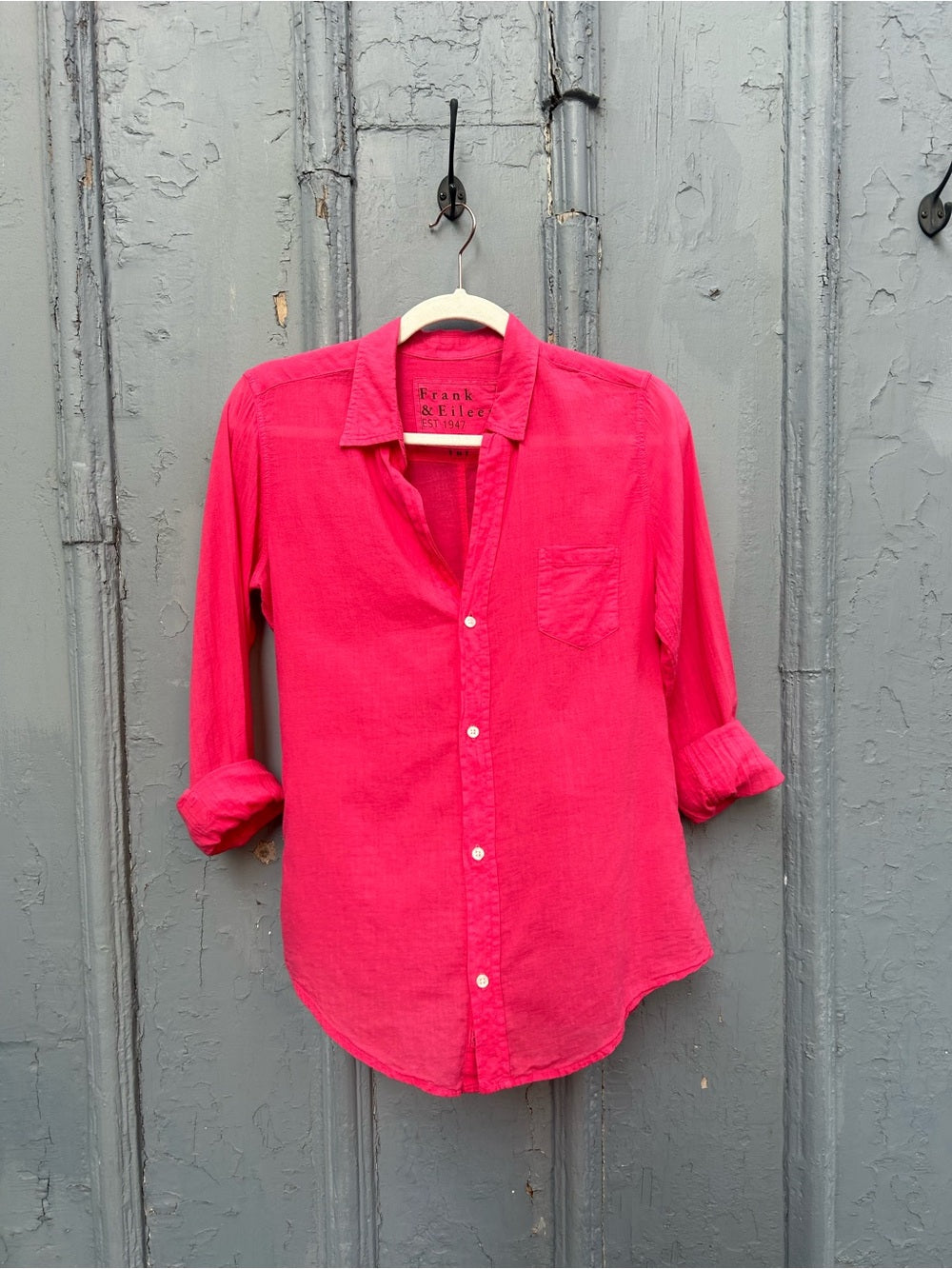 Frank & Eileen Raspberry Pink Button-down, Small