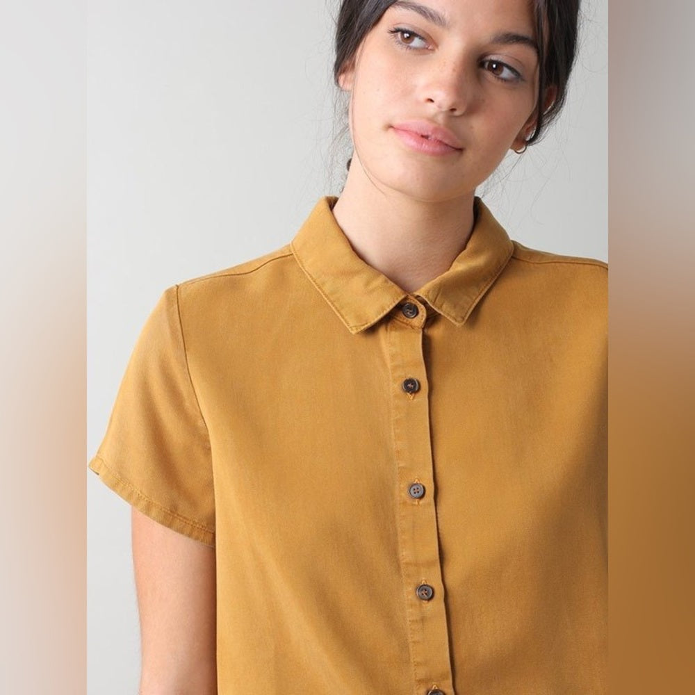 Indi & Cold Daisy Soft Amber Button down Blouse, size L