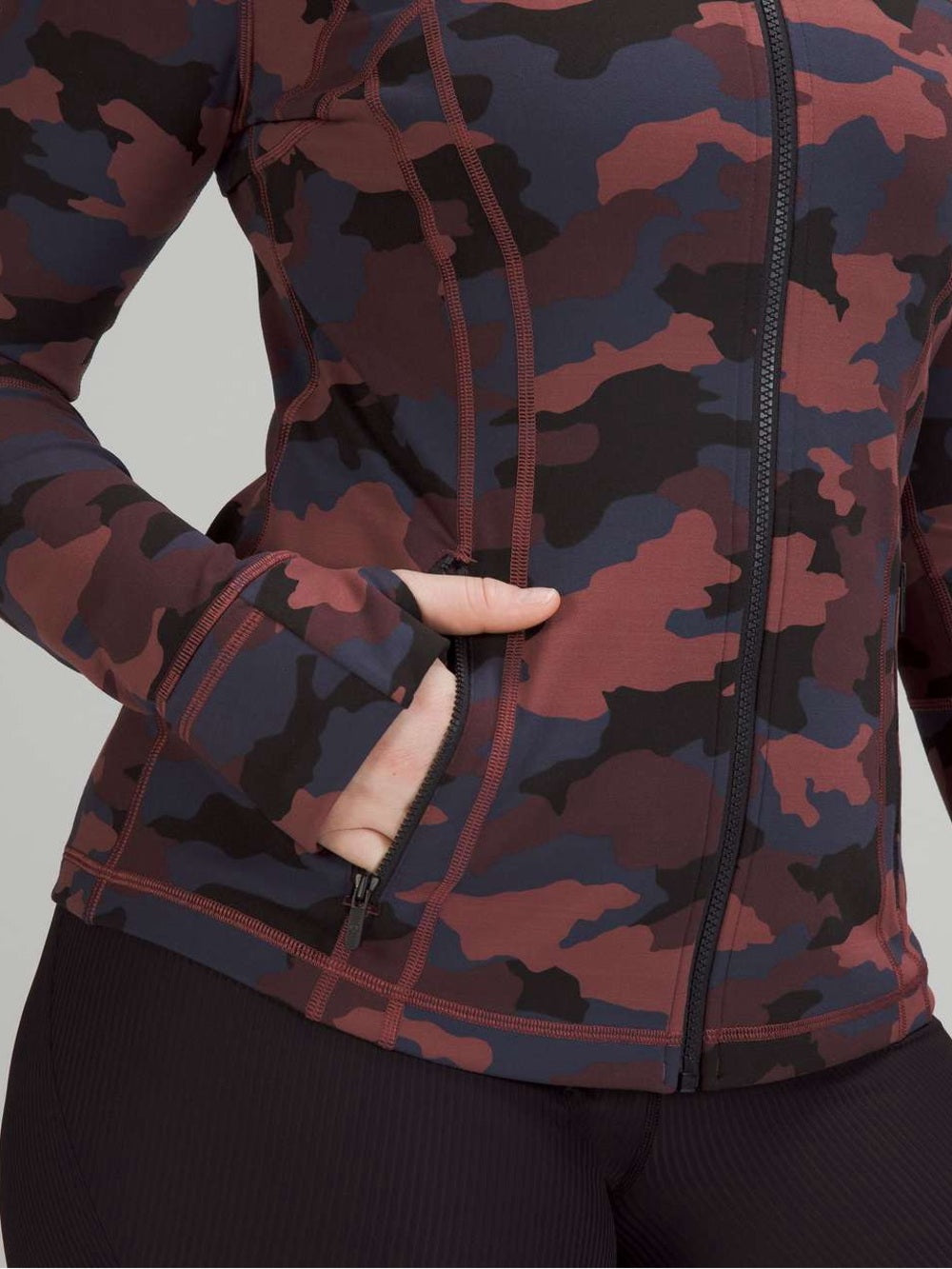 Lululemon Define Jacket Heritage Camo Smoky Red Night Sea, size 6