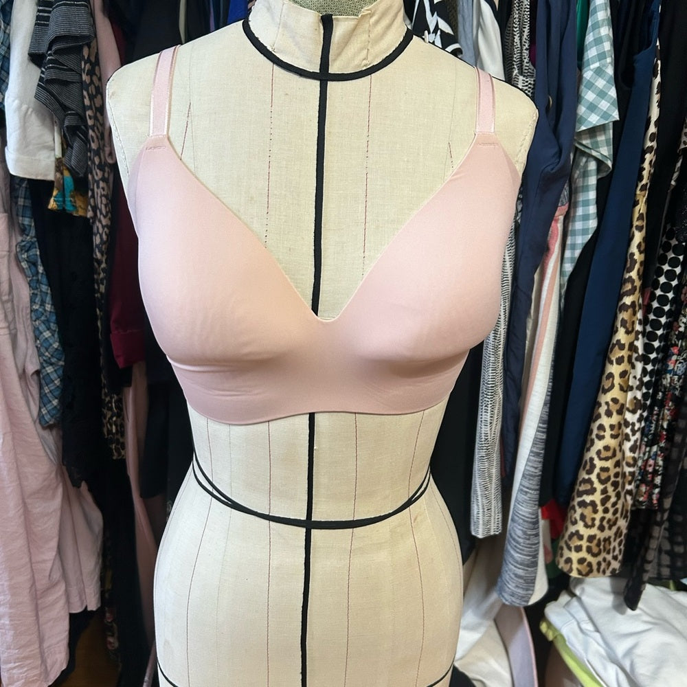 Knix Pink Wing Woman Bra, size 6+ (approx 36D)