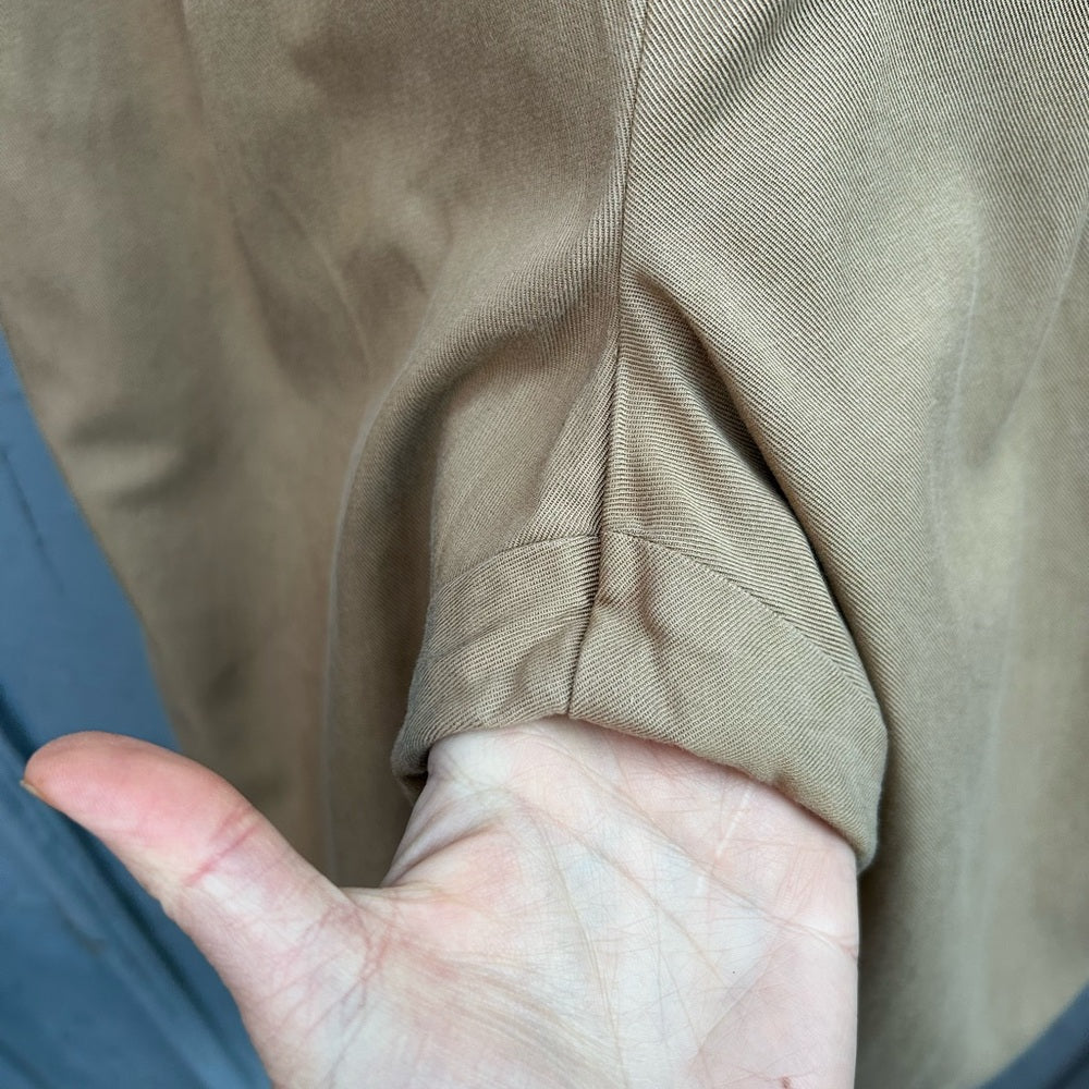 Everlane Way High Khaki Tapered chino, size 6