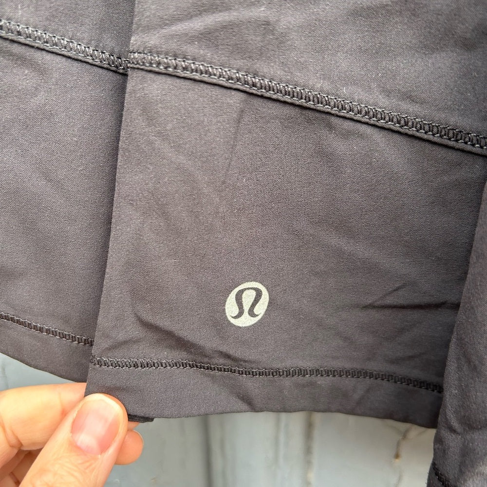 Lululemon Pace Rival, size 6