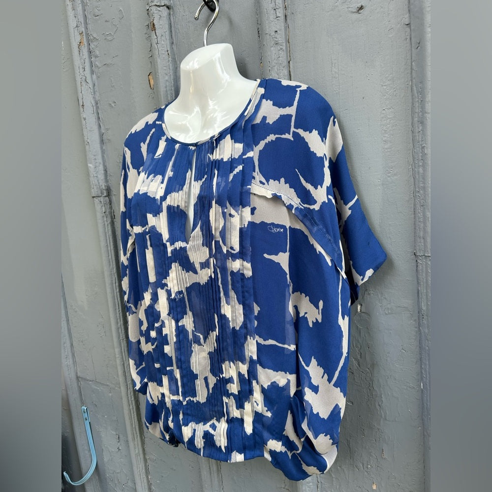 Diane Von Furstenberg Blue Silk Khalila Chiffon blouse, size Small