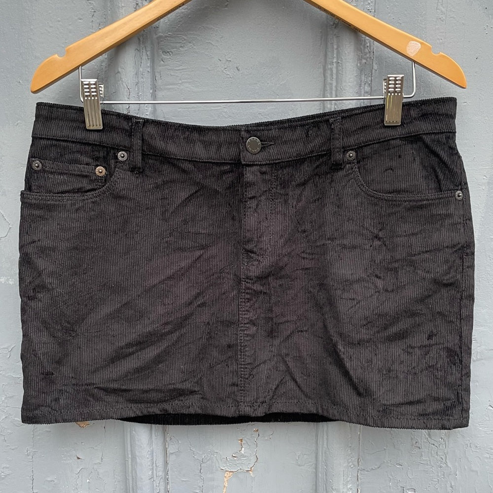 Prada Black Cord Mini Skit, size IT 48 (US 12)