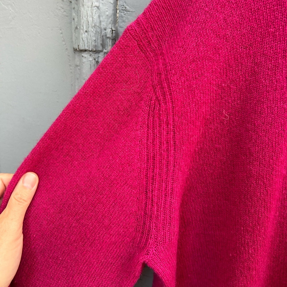360 Cashmere fuschia sweater, size Large