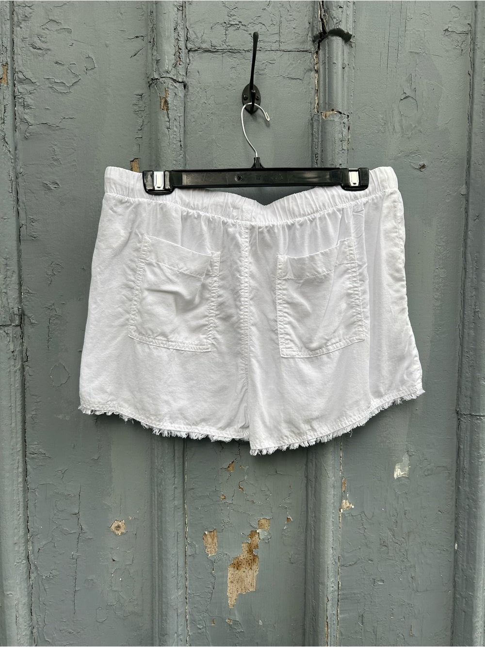 Bella Dahl White raw edge Shorts, size L
