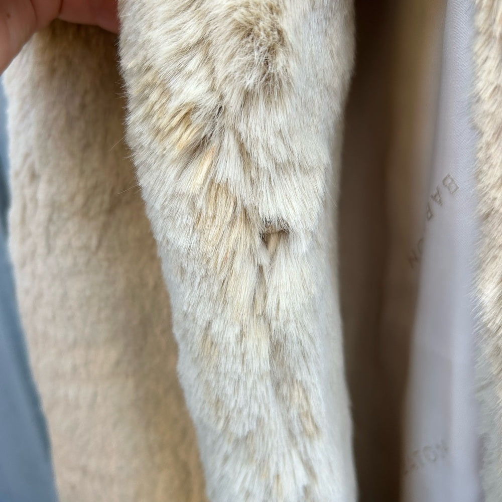 Aritzia Babaton Vandelay Faux Fur Vest, size xxs (fits oversized)