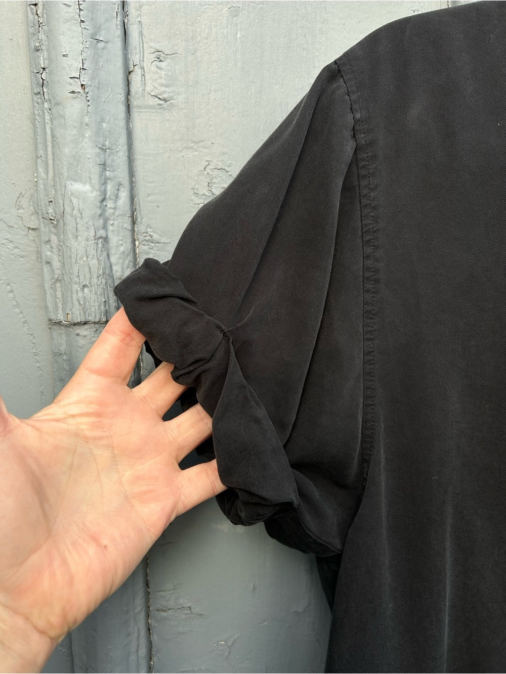 Babaton Black Tencel Hepburn Button down, size XS