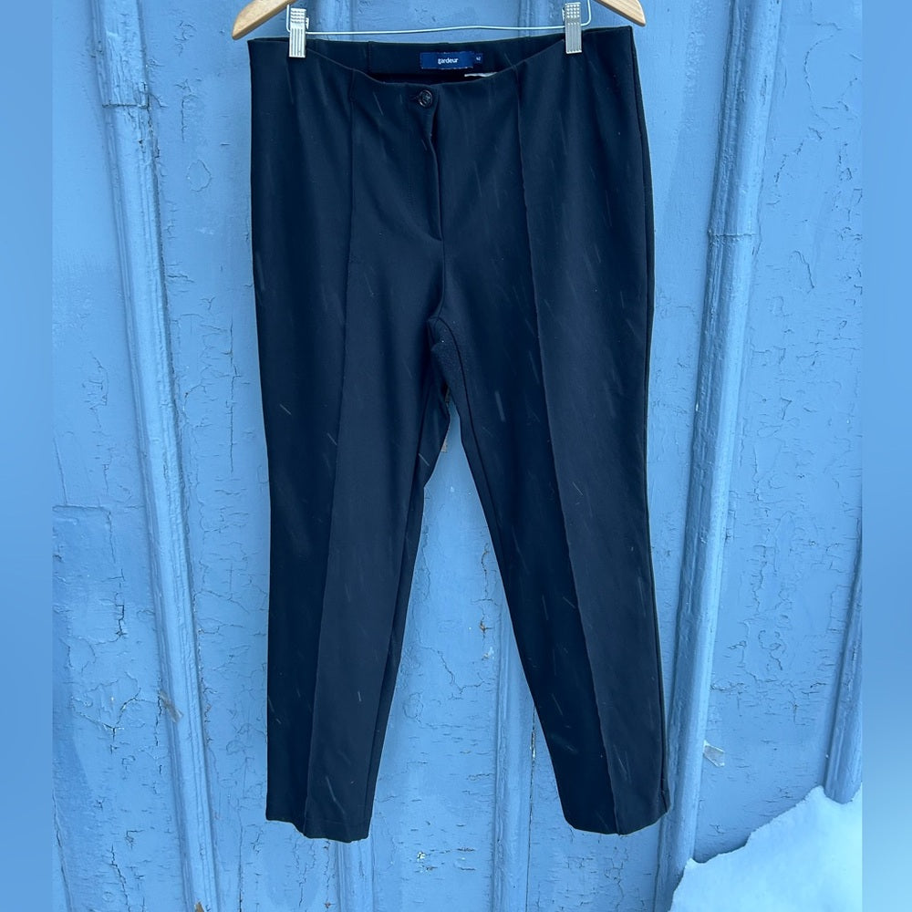 Gardeur Black Zene Straight Leg Pants, size 42 (approx US 10)