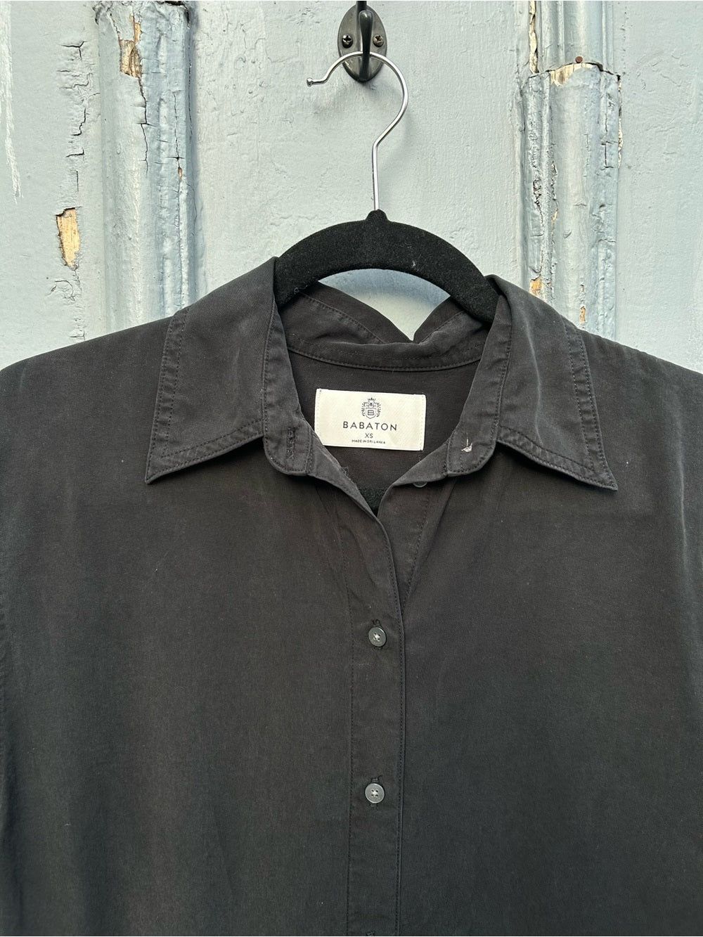 Babaton Black Tencel Hepburn Button down, size XS