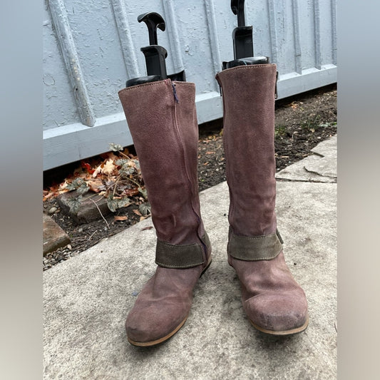 John Fluevog Radio RTP, suede zip side boots, size 6