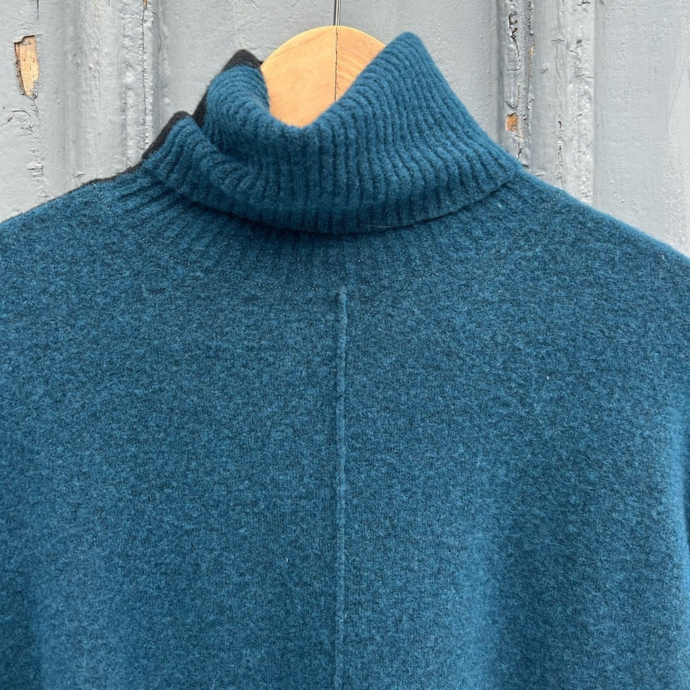 Athleta Merino Transit Colourblock turtleneck, size Small