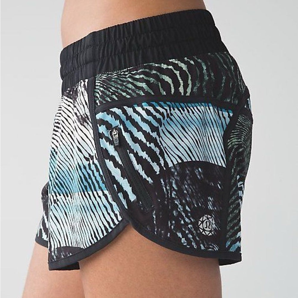 Lululemon 2016 Seawheeze Tracker Short, size 6 Secret Society Tofino Teal