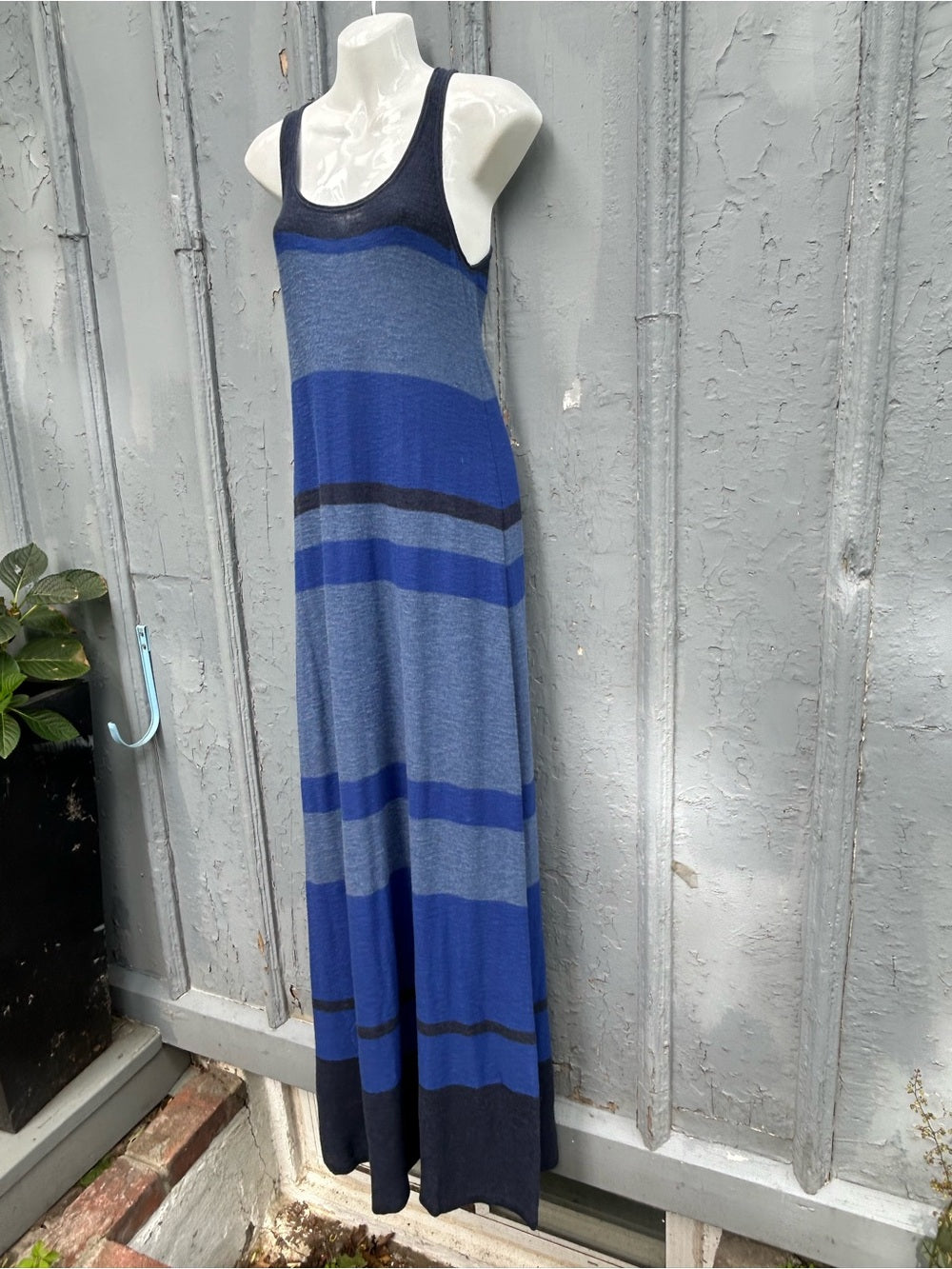 Vince Blue striped knit Maxi dress, Small