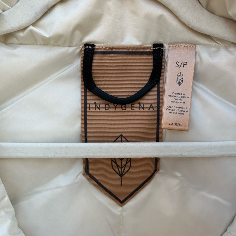 Indygena White Papluma Down Vest, size S