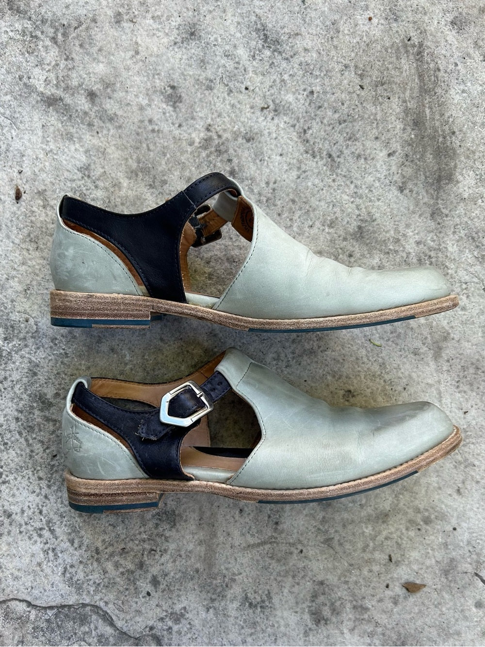 John Fluevog Modvog Maria-Louisa Side Buckled T-Strap Shoe, size 7.5
