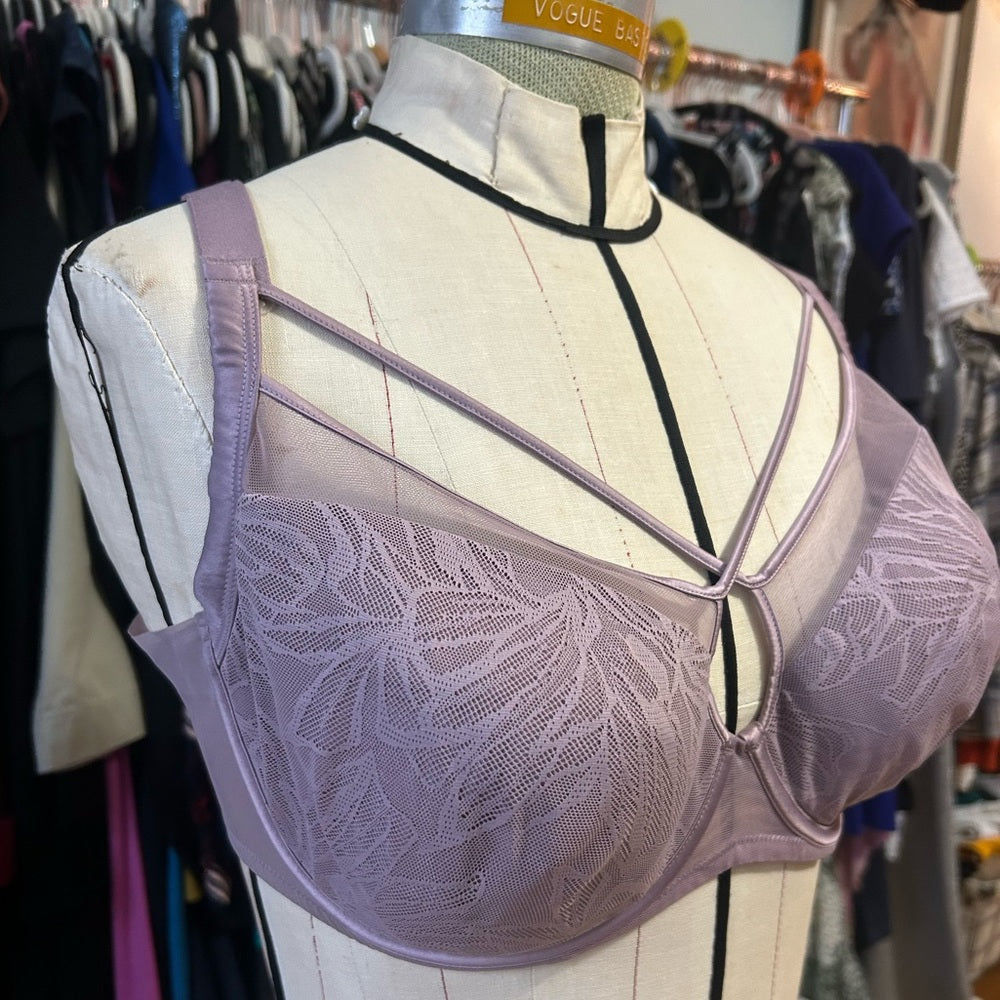 Harper Smooth Lace FlexWire Strappy Soft Cup Bra, Size 38 DDD