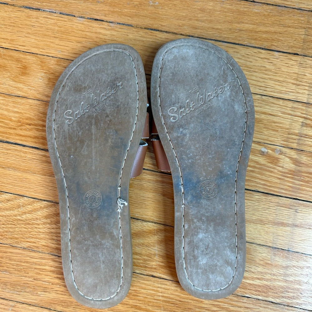Saltwater Tan Classic Slides, size UK 7 (US 9)