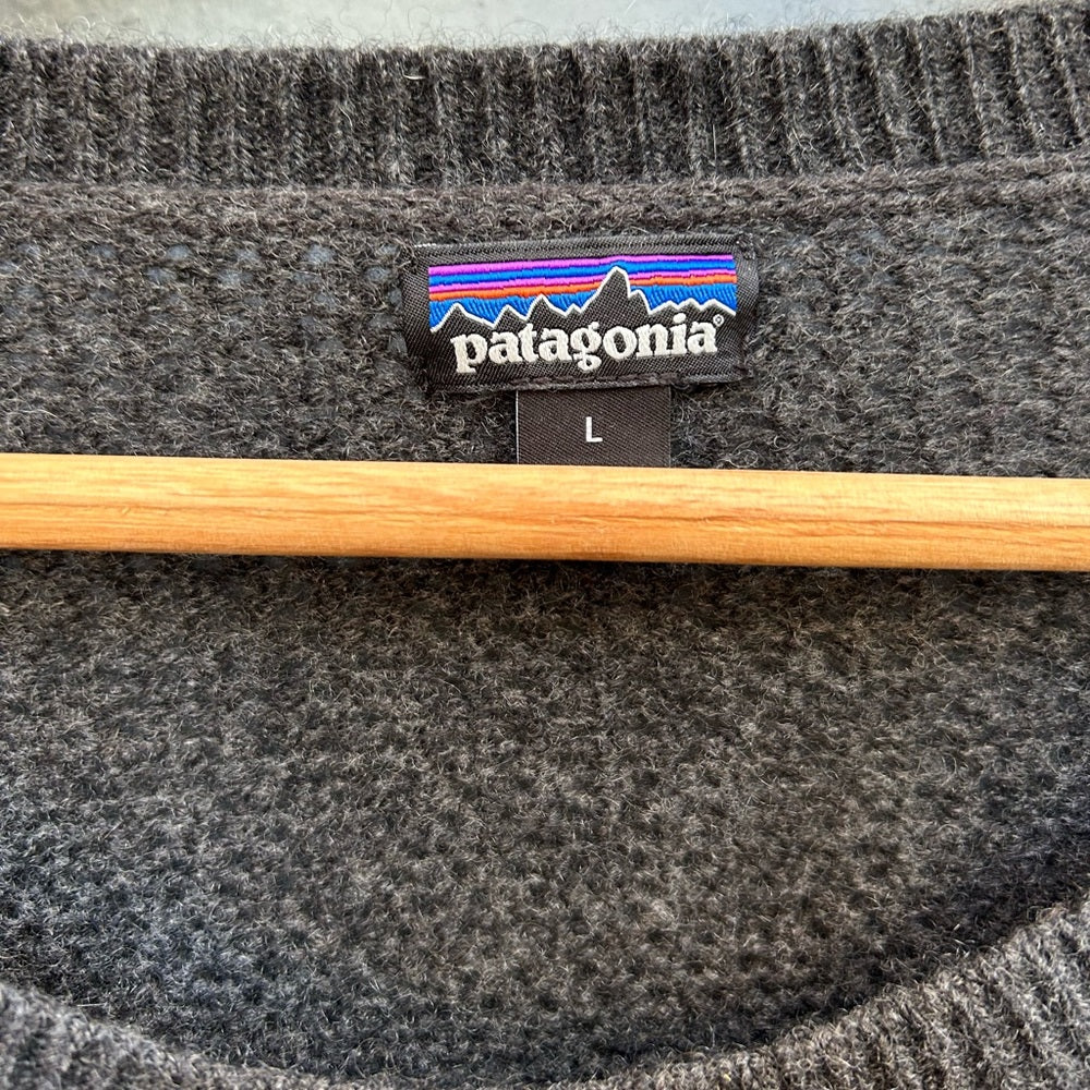 Patagonia Grey Recycled  Cashmere Wool Sweater, size Large