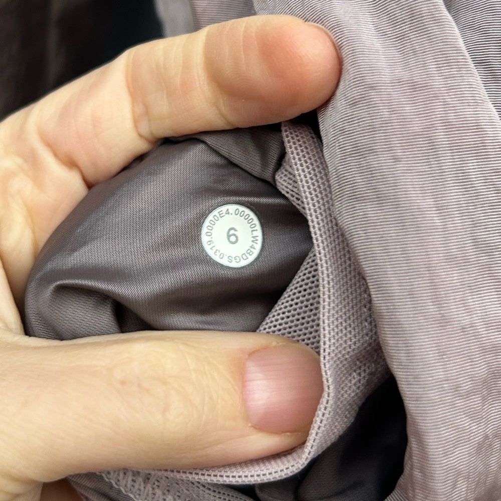 Lululemon Non Stop Bomber, size 6