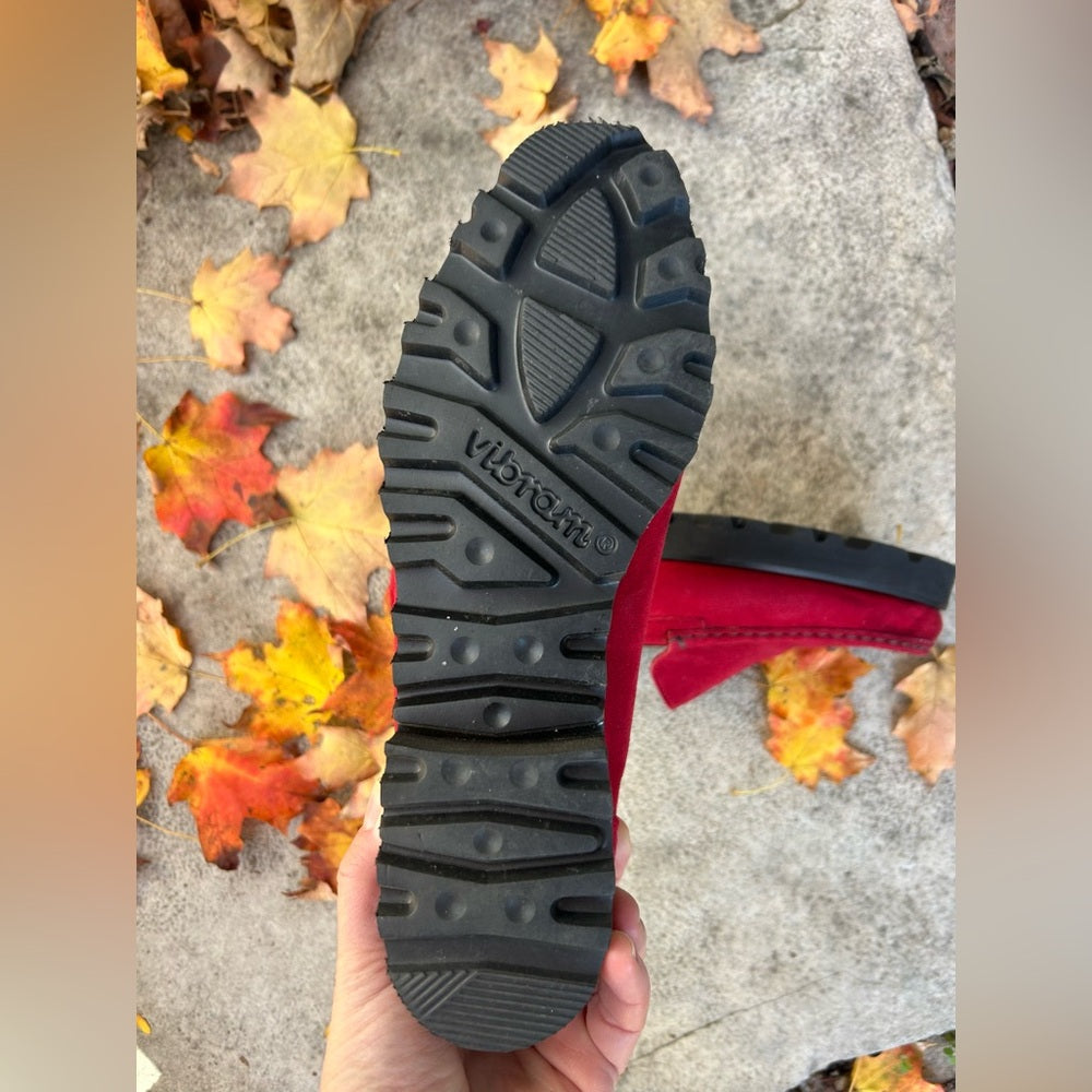 Ron White Rita Red Suede Loafer, size 38.5 (7.5 US)