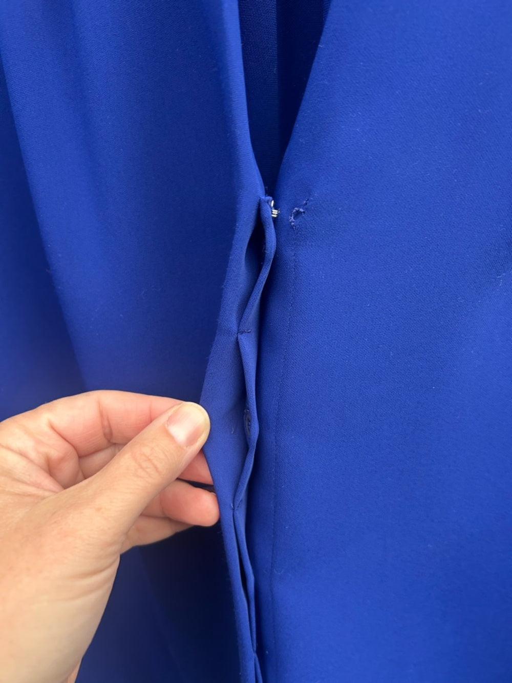 Aritzia Royal Blue Babaton Power blouse, Small