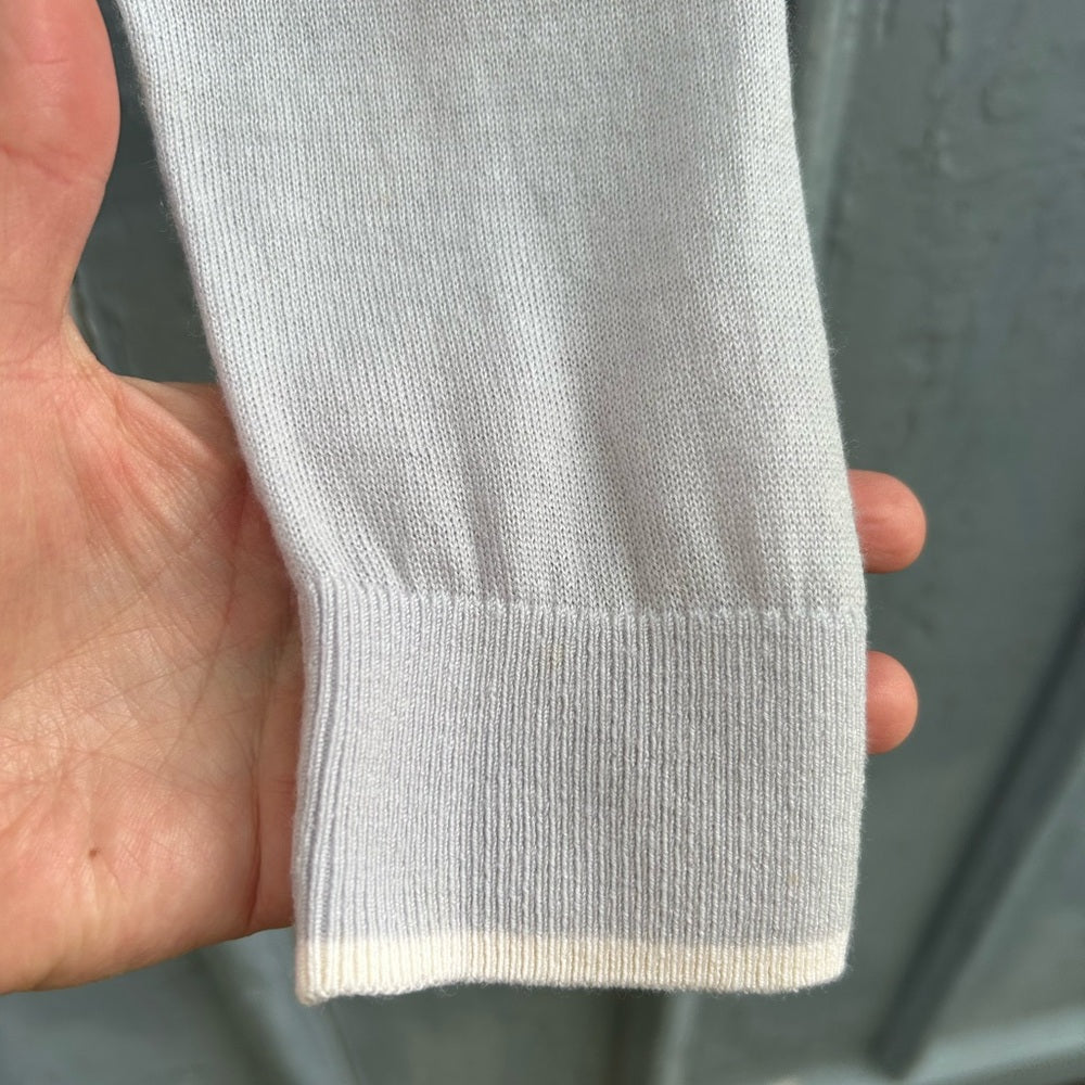 Club Monaco v neck sweater, XS