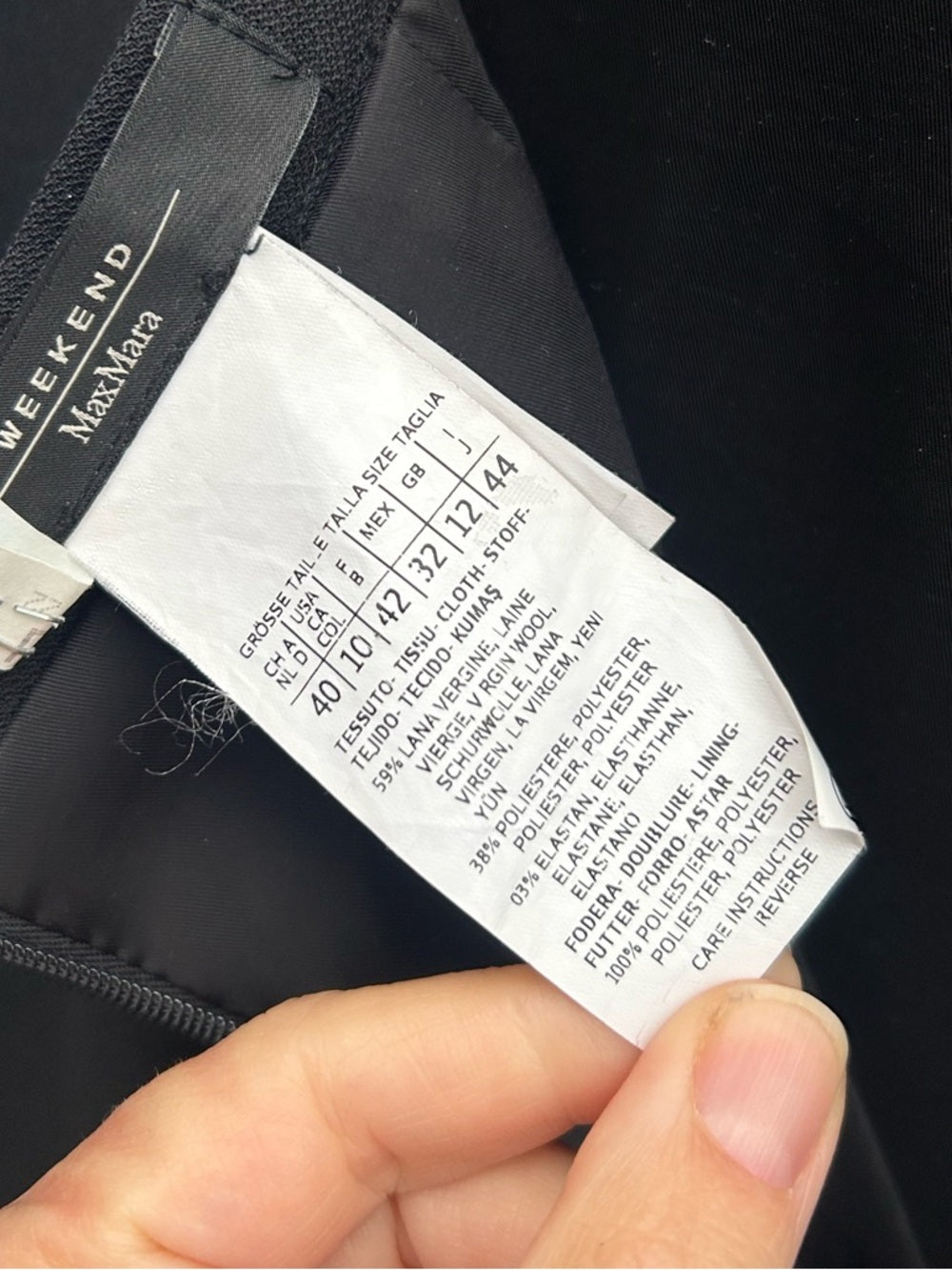 Weekend MaxMara Black midi Skirt, size 10 (more like 8)