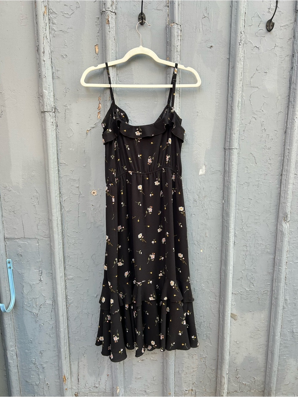 Ali & Jay Floral Ruffle dress, size M